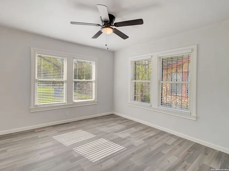 1622 Gorman St — Photo 14