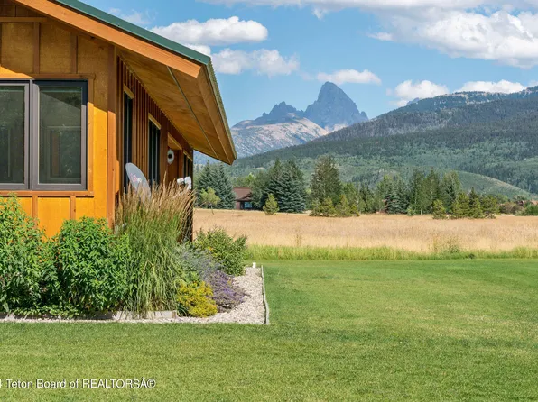1820 Fall Line Dr, Driggs, ID 83422