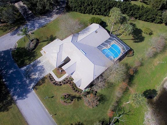 2nd image of 2301 Greenhills Dr