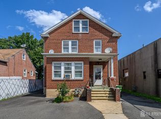 10 Garfield St, Linden, NJ 07036