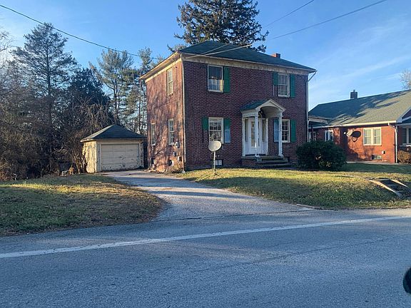 4th image of 2595 York Haven Rd