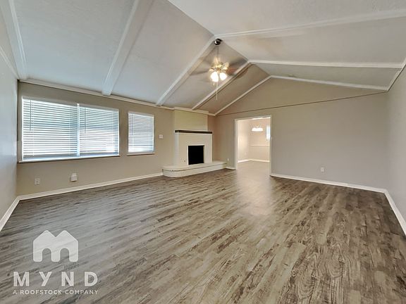 2nd image of 5021 Cedar Creek Dr