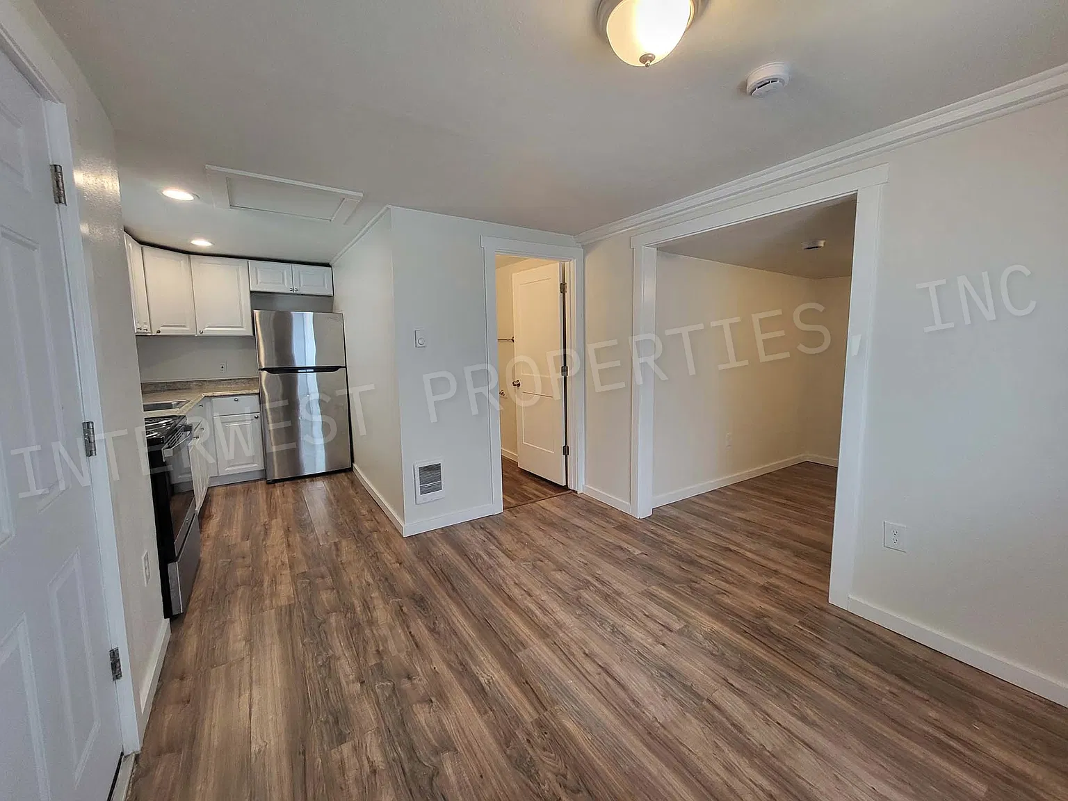 Studio, 362 sqft, $1,025 — Photo 3
