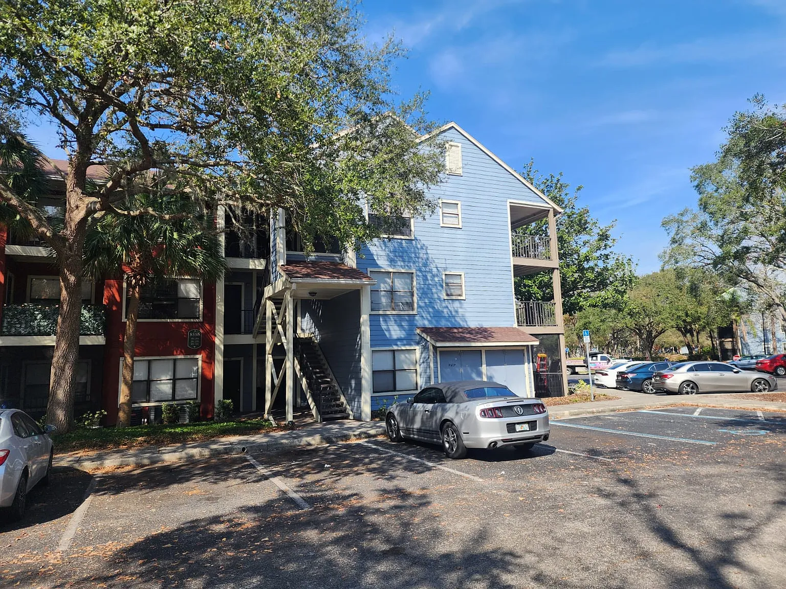 2 bed, 1134 sqft, $1,900 — Photo 1