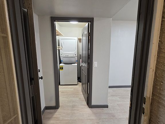 3rd image of 3046 E Marconi Ave APT 101