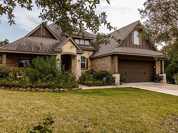 5th image of 2200 Parker Ct