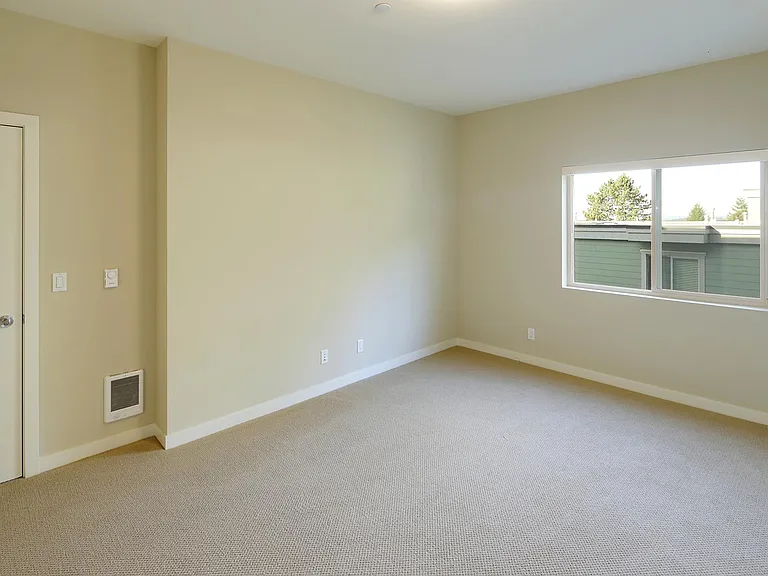 3220 81st Pl SE #210 — Photo 3