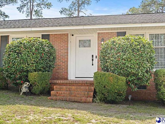 2nd image of 1022 Edgewood Dr