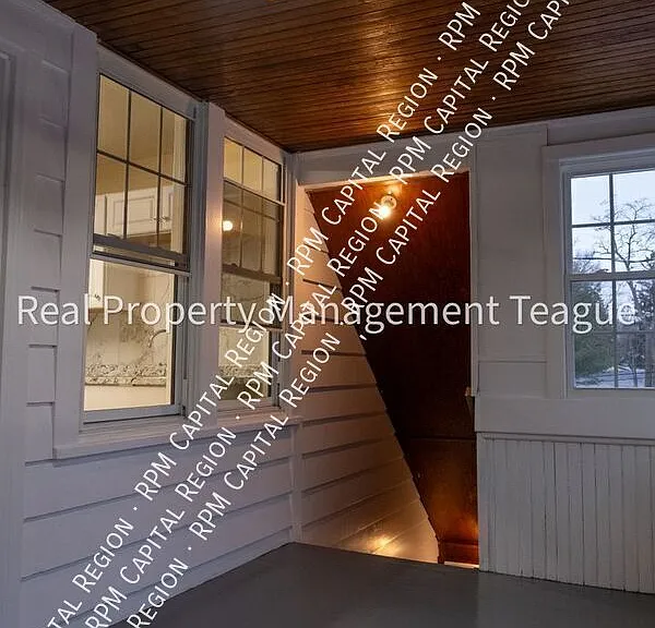 64 Highland Dr #2 — Photo 4
