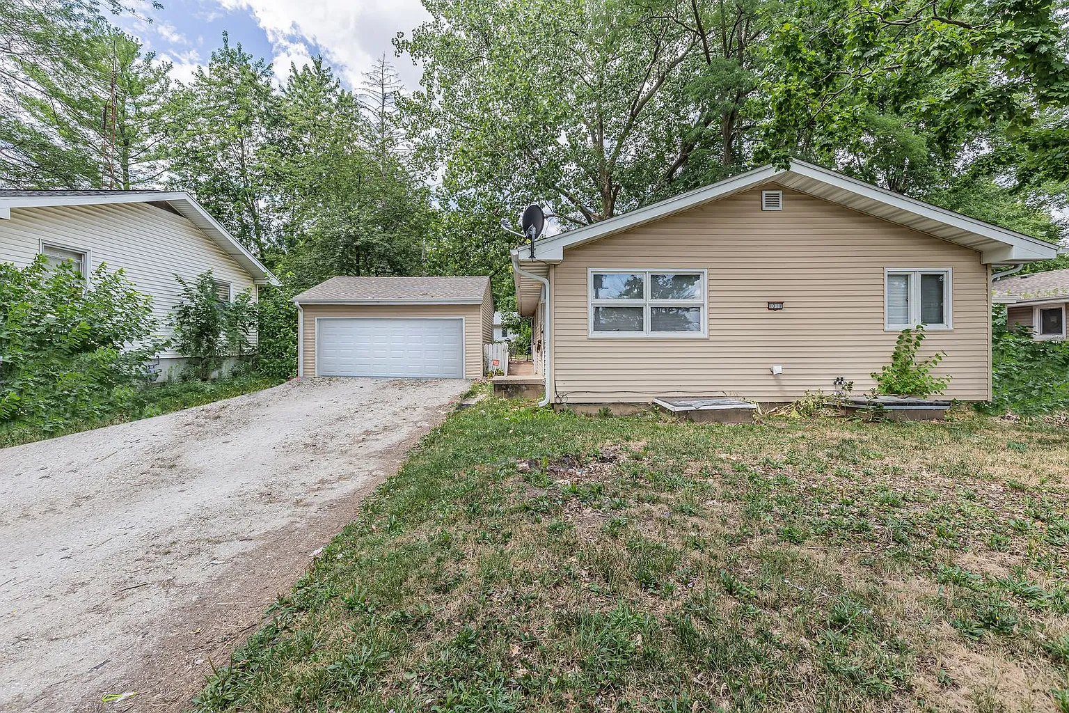 1011 N Coler Ave photo 1