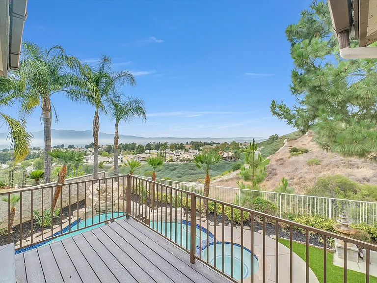 3061 Diamond View Cir — Photo 44