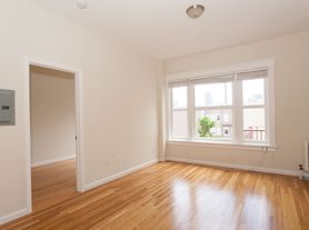990 Geary