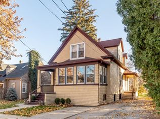 245 N Hale St #1, Palatine, IL 60067