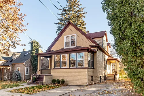 245 N Hale St #1 Photo 1