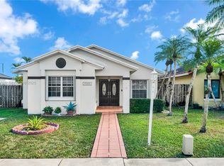 Islas Canarias Homes, Miami, FL 33186