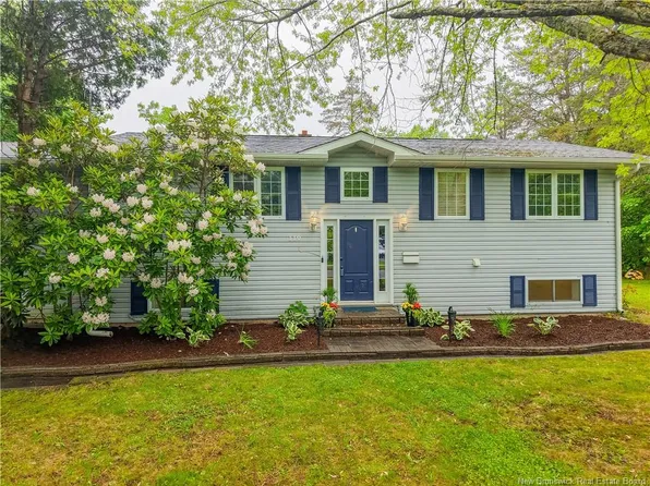 110 Sunrise Estates Dr, New Maryland, NB E3C 1G5
