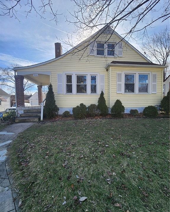 1st image of 226 Ashwood Ave