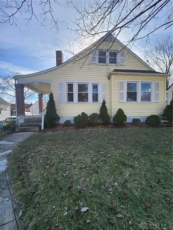 226 Ashwood Ave photo 1