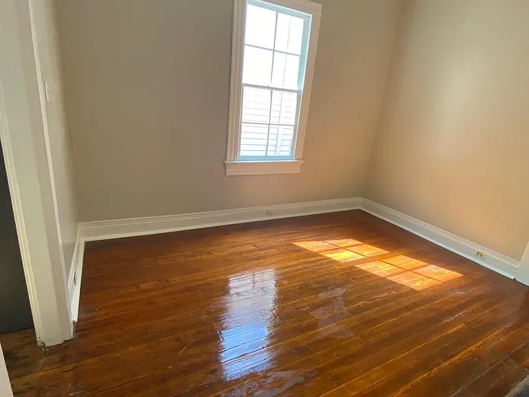 8629 Plum St — Photo 7
