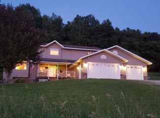 W6569 Casberg Coulee Rd, Holmen, WI 54636