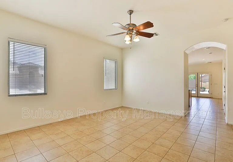 11547 E Sylvan Ave — Photo 4