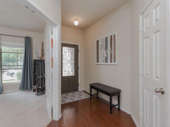 5th image of 5490 Crestwood Dr