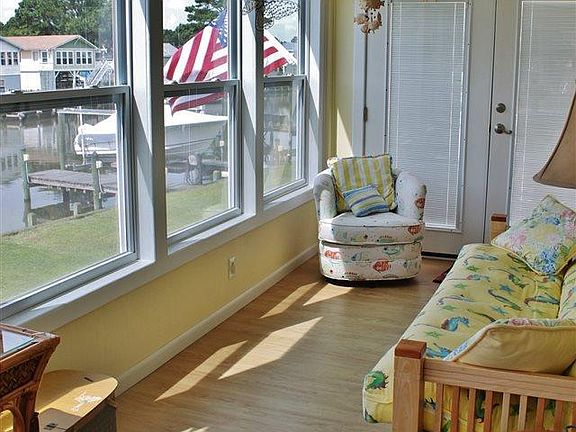 5th image of 205 Broadbay Dr