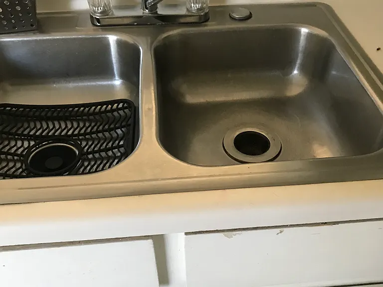 Kitchen sink