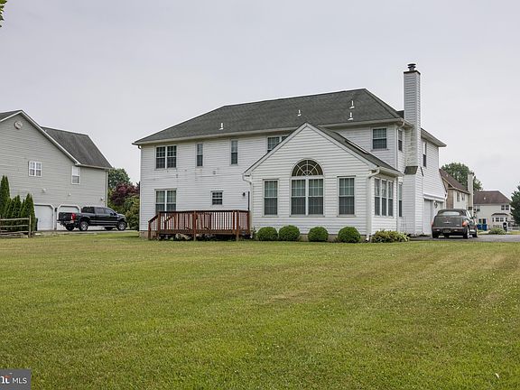3rd image of 147 Cornwell Dr
