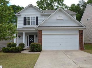 10 Knoll Ridge Dr, Greer, SC 29650