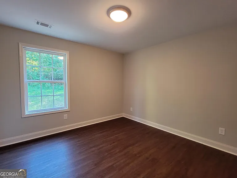 9661 Davis St — Photo 15