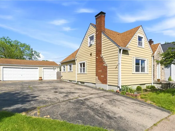 1805 S Smithville Rd, Dayton, OH 45420