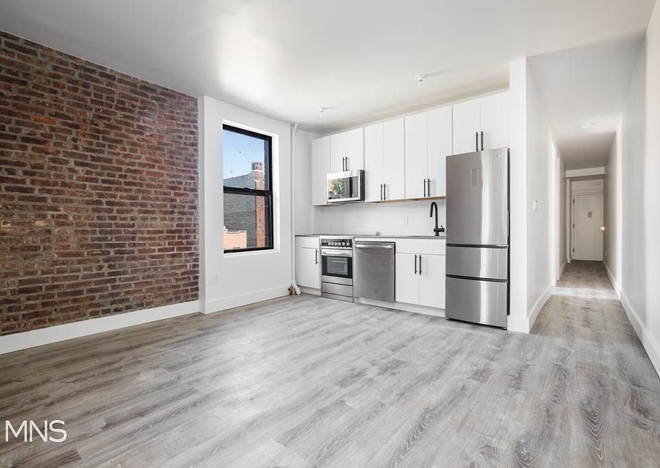 1st image of 3404 34th Ave APT 3A