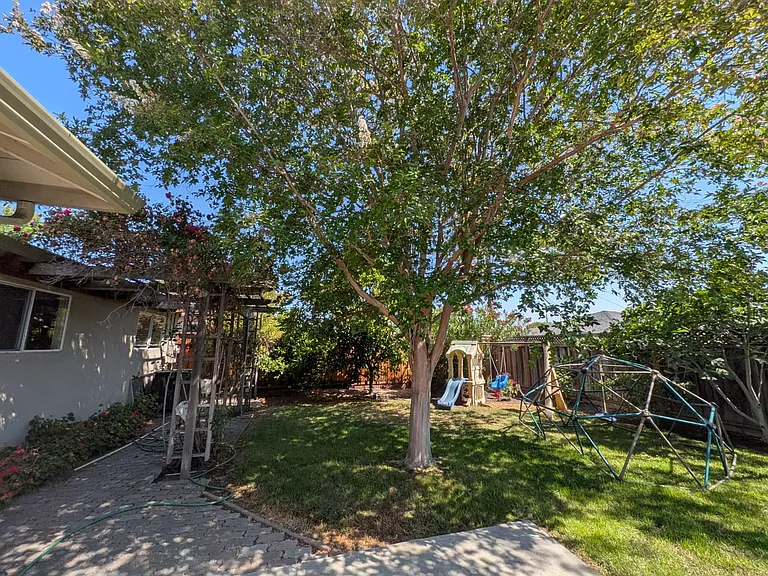 639 Azevedo Ct — Photo 48