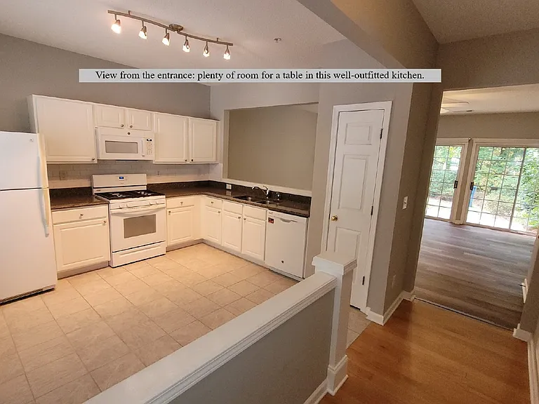 2125 Whitestone Pl — Photo 2