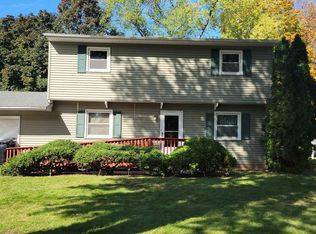 2536 Wood Dr, Beloit, WI 53511