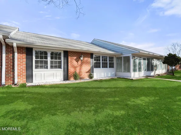 1255C Hamilton Ct, Lakewood, NJ 08701