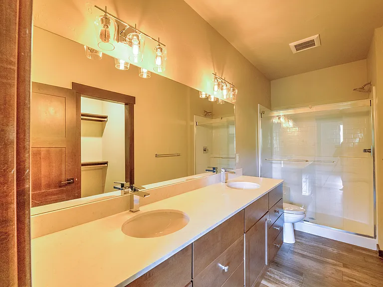 320 Fox Springs Cir #303 — Photo 15