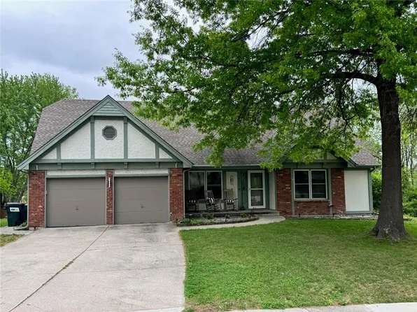 6505 N Wabash Ave, Gladstone, MO 64118