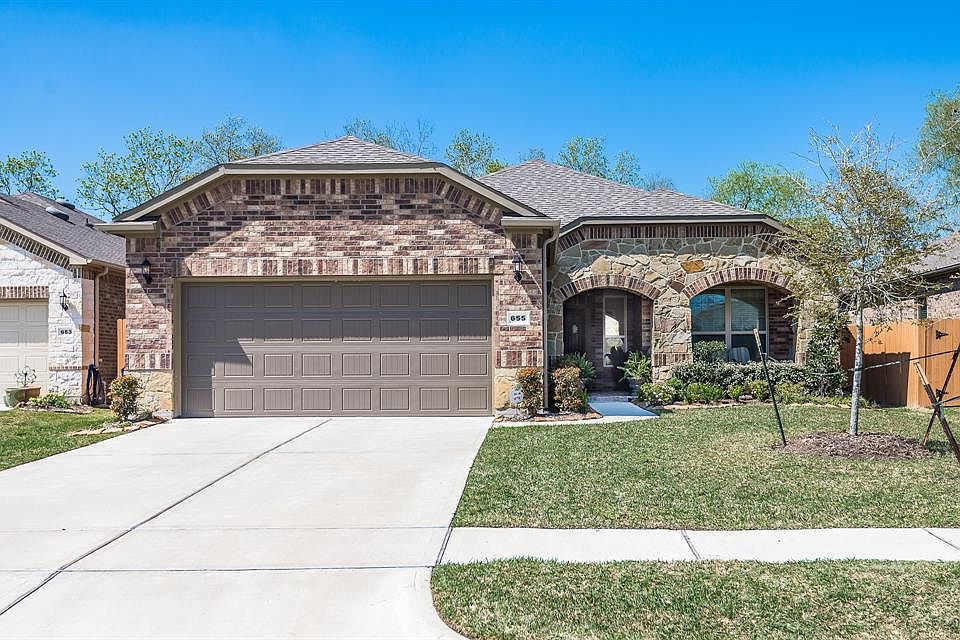 1st image of 655 Tenuta Ln