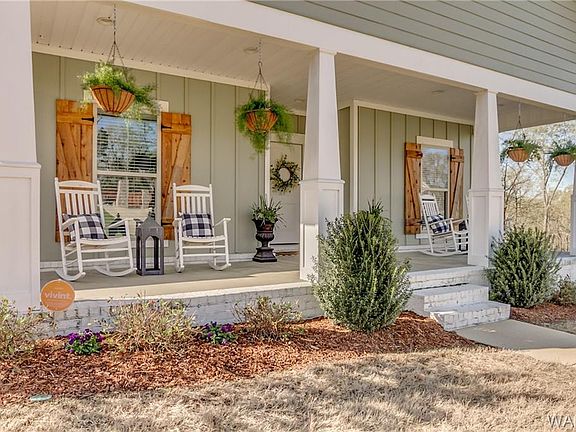 2nd image of 10616 Hidden Woods Ln