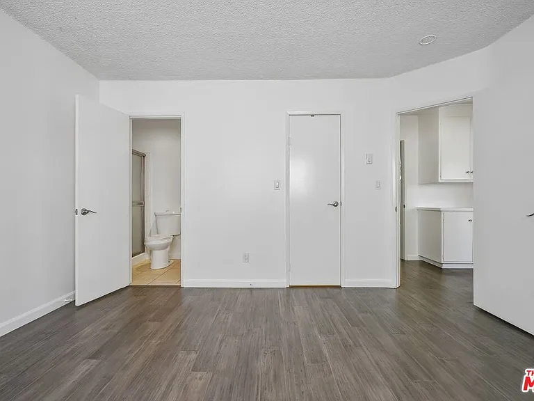 1012 7th St #20 — Photo 17