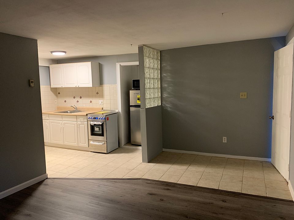 1st image of 103B Echo Ave #B