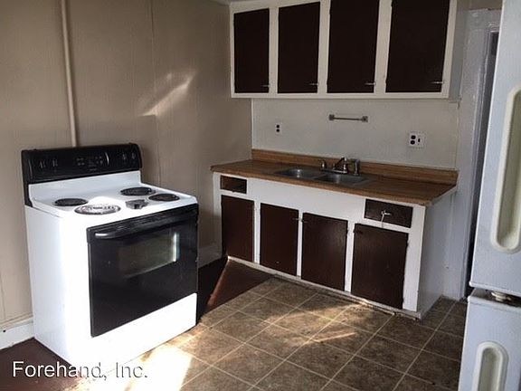 2nd image of 1219 Campbell Ave