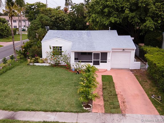 4th image of 1404 Plunkett St #1404
