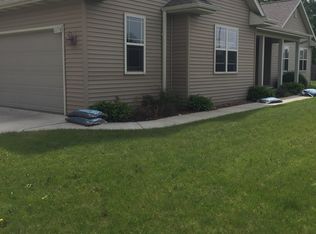 2714 Cecelia Park Dr, Racine, WI 53404