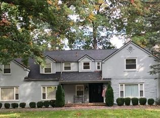 4530 Brookside Rd, Ottawa Hills, OH 43615