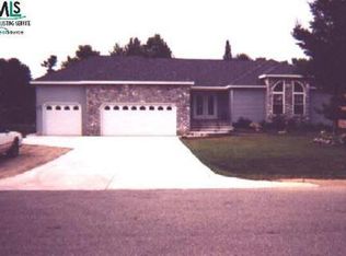 4272 N Conifer Ln, Pt Huron, MI 48060
