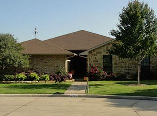 2701 Gleneagles Dr, Ennis, TX 75119