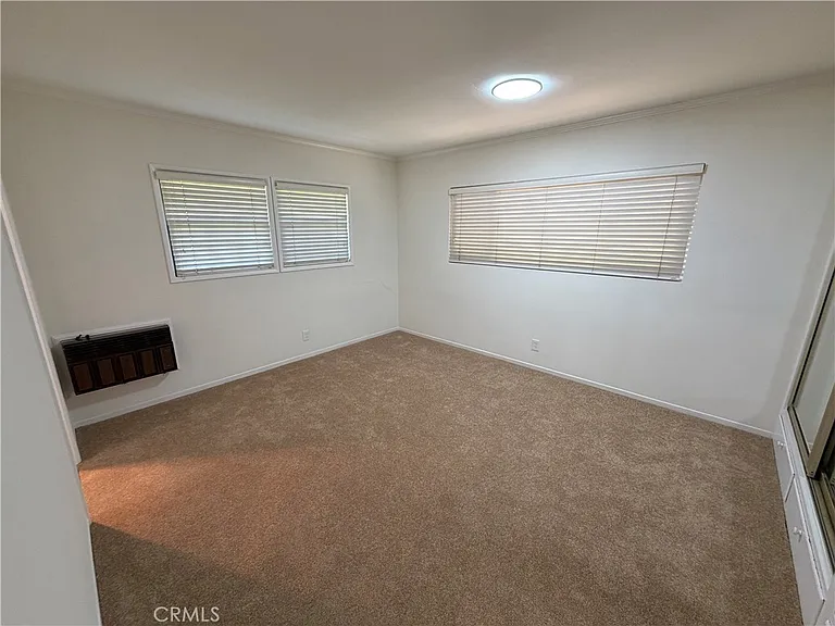 2680 N Canal St — Photo 28